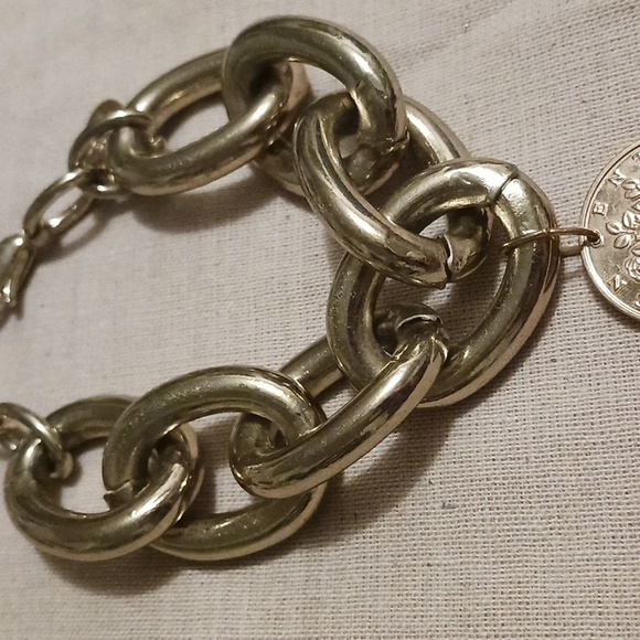 Heavy weight Chuncky coin 1986 Jamaica Bracelet. - Picture 3 of 7